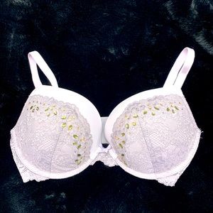 Victoria’s Secret Dream Angels 36DD lace and rhinestone bra